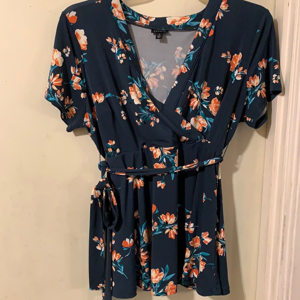Torrid 1 Faux Wrap Floral Top